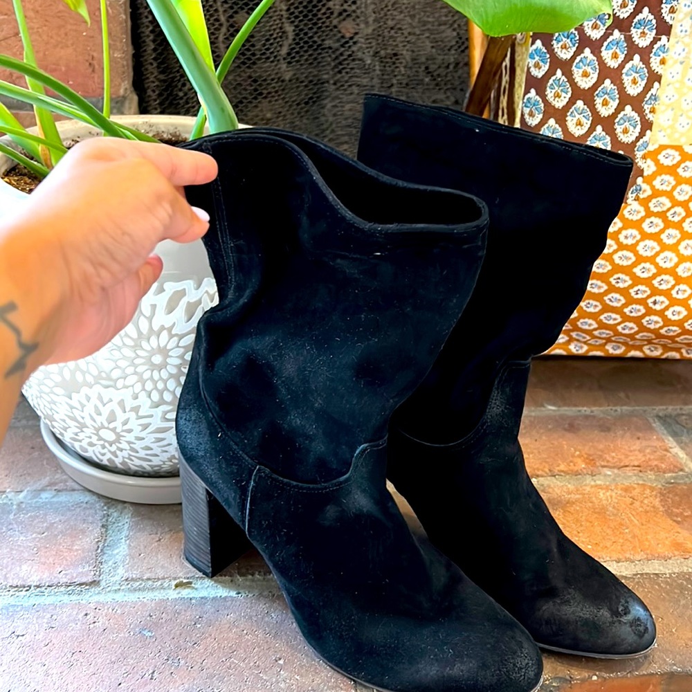 Free people black suede boots mid calf